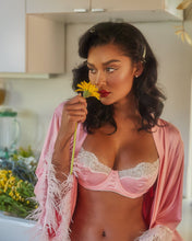 Load image into Gallery viewer, Muna 2pc Lace and Satin Underwire Bra Set
