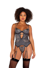 Load image into Gallery viewer, Zendaya 2PC Sparkle Chained Bustier Set
